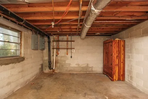 $1,325 | 439 B Capri Drive, Nashville, TN 37209