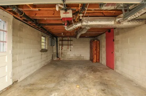 $1,325 | 439 B Capri Drive, Nashville, TN 37209