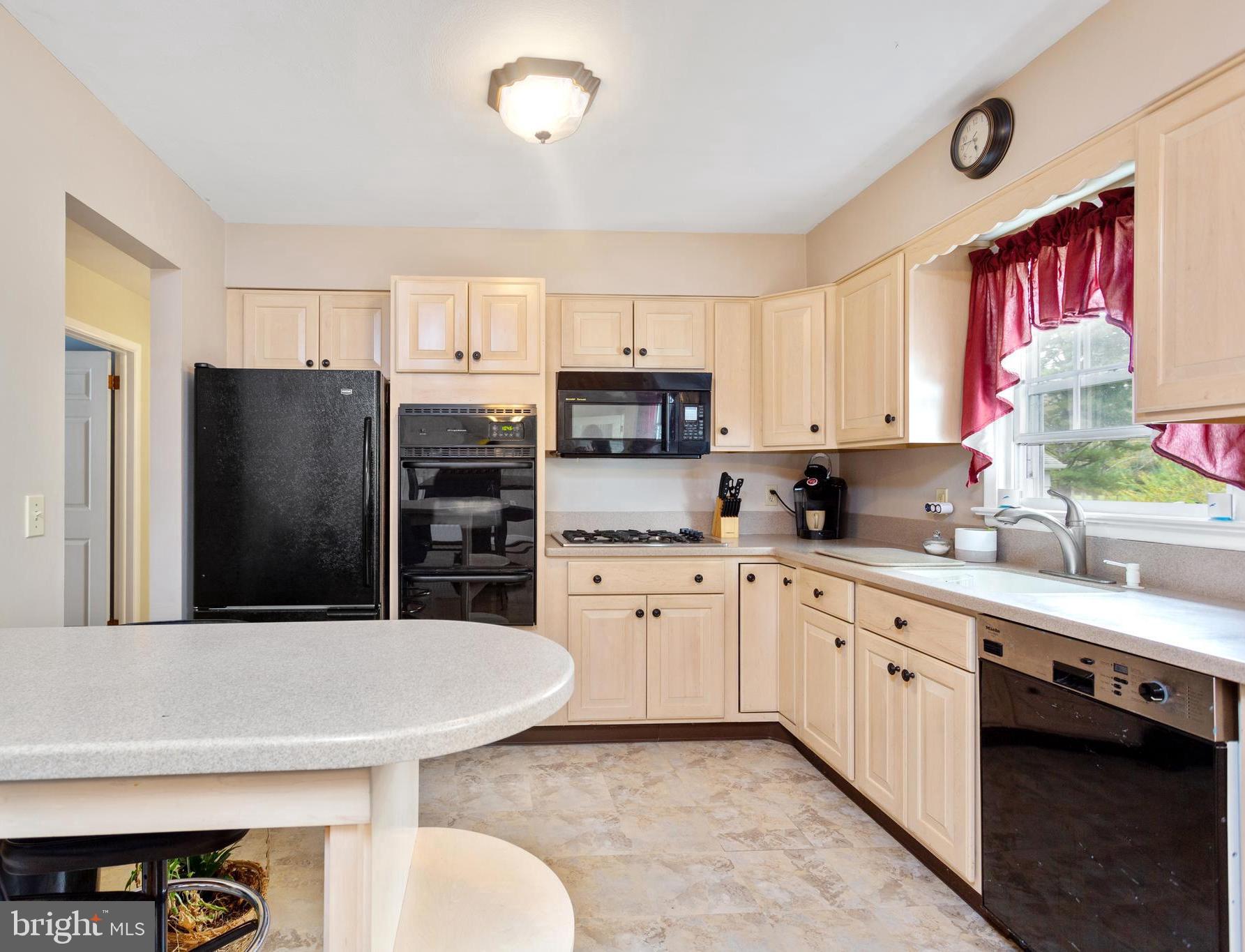 19 New Road Lambertville, NJ 08530 - Photo 5 of 23