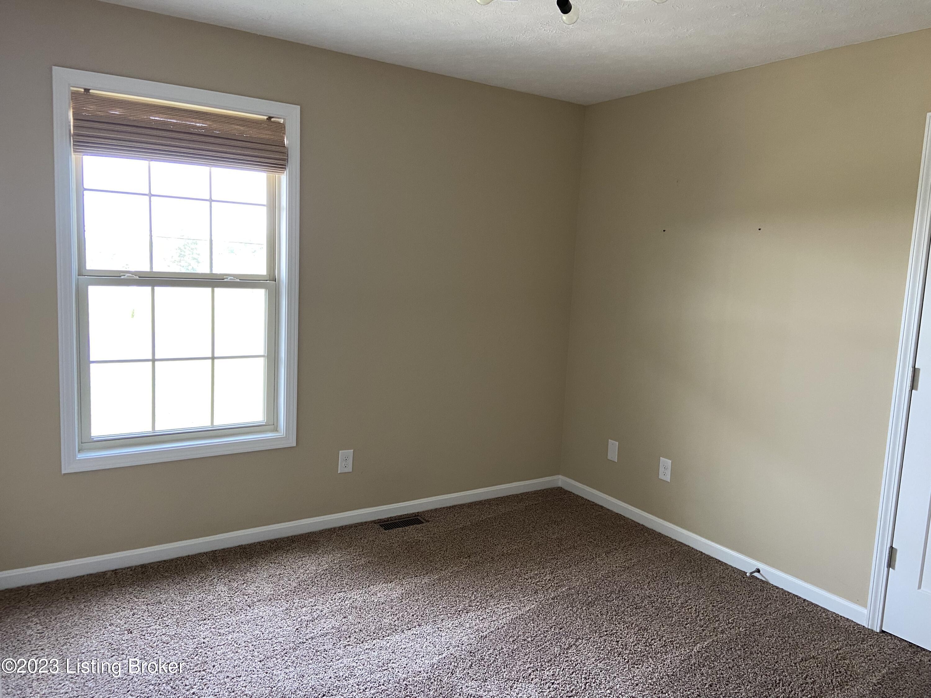 165 Winngate Road Elizabethtown, KY 42701 - Photo 21 of 38 IMG_1054