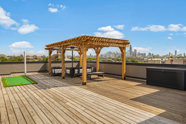 2135 West Cermak Road, Unit 3S Chicago, IL 60608 - Photo 14 of 14 a view of a terrace with sitting area