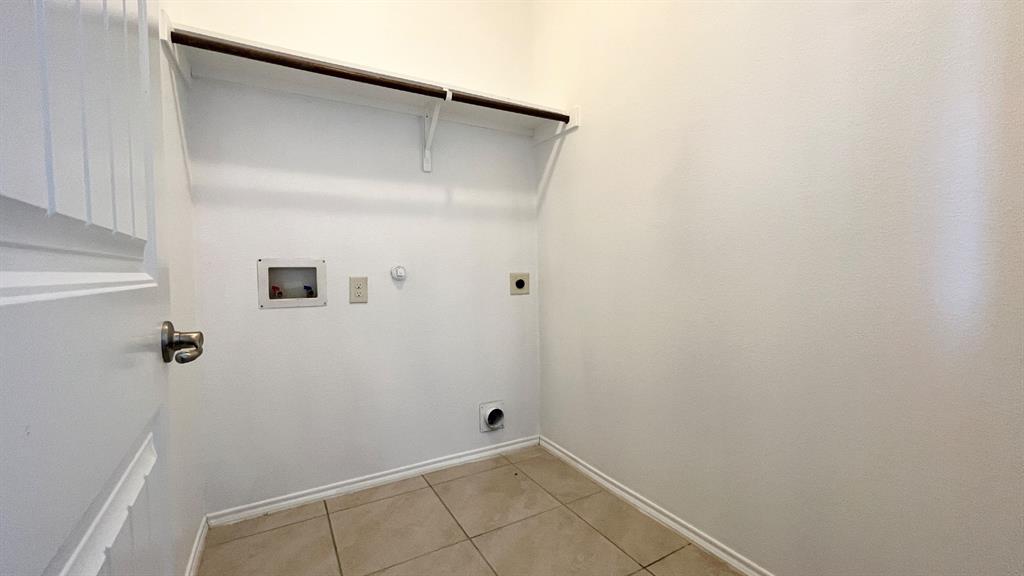 101 Rocky Pine Road McKinney, TX 75072 - Photo 25 of 31 a view of room