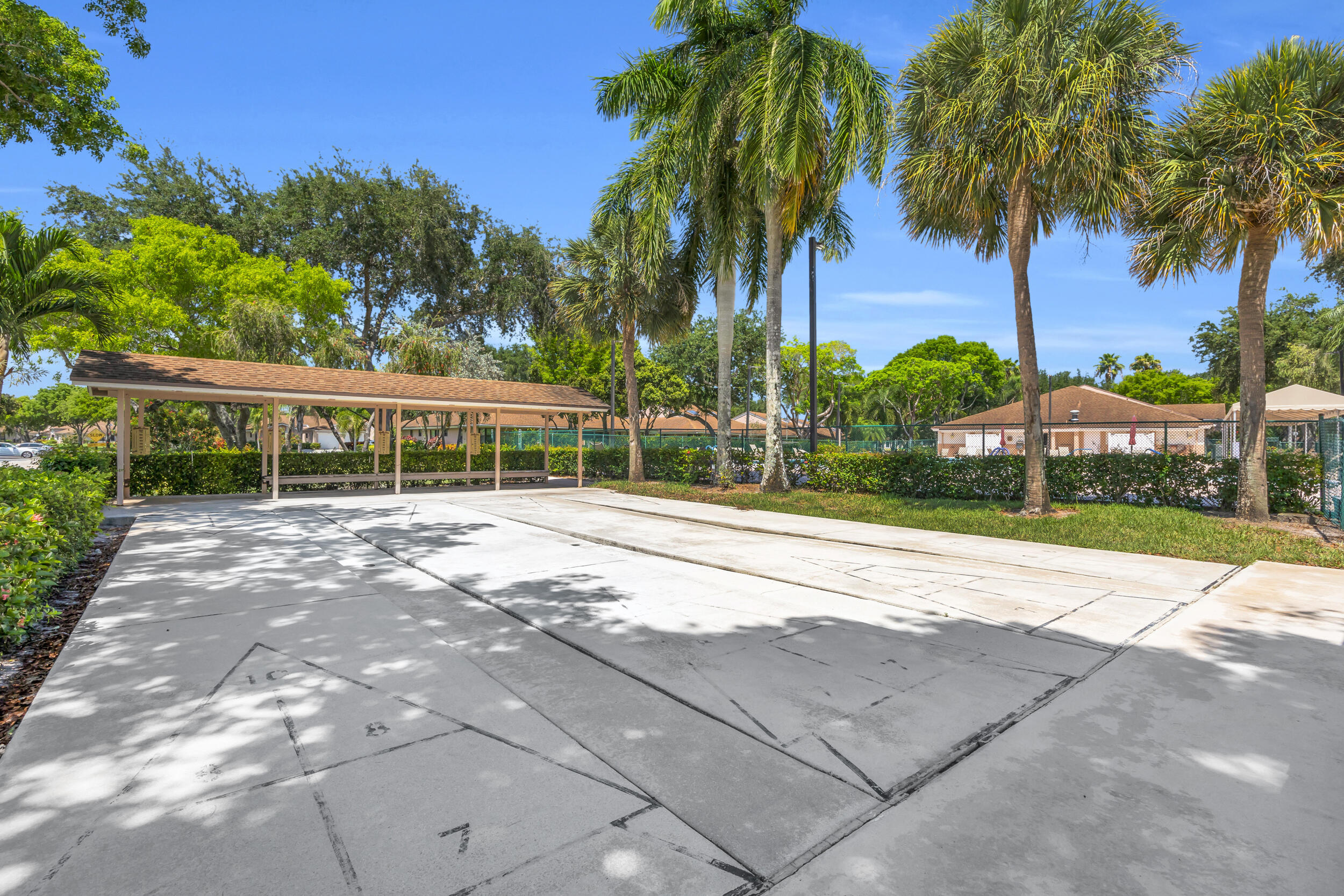 8076 Sweetbriar Way Boca Raton, FL 33496 - Photo 22 of 28 33_8p3a8182