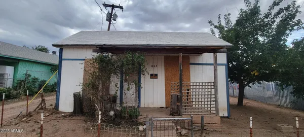 $40,000 | 617 East 17th Street, Douglas, AZ 85607