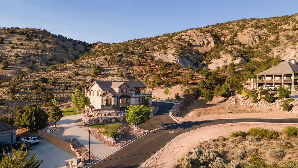 811 Canyon Ridge Drive Cedar City, UT 84721 - Photo 5 of 79 DJI_0992