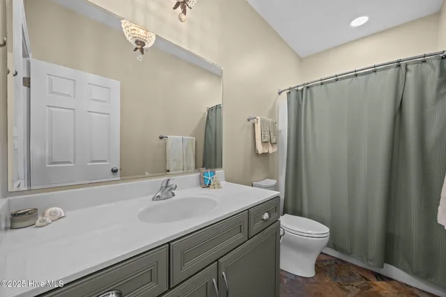 $374,900 | 416 Captains Cove, Unit F, Edenton, NC 27932