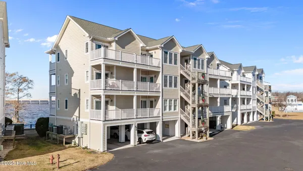 $374,900 | 416 Captains Cove, Unit F, Edenton, NC 27932