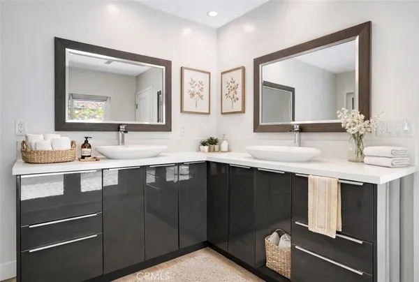 $12,000 | 4450 Hayvenhurst Avenue, Encino, CA 91436