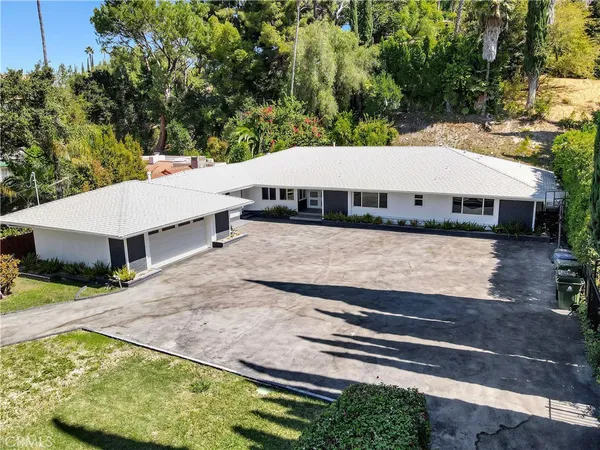 $12,000 | 4450 Hayvenhurst Avenue, Encino, CA 91436