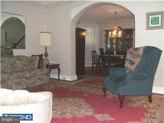 421 Ryers Avenue Cheltenham, PA 19012 - Photo 2 of 8 Living Room