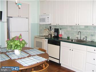 421 Ryers Avenue Cheltenham, PA 19012 - Photo 4 of 8 Kitchen