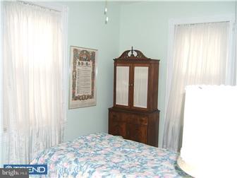 421 Ryers Avenue Cheltenham, PA 19012 - Photo 7 of 8 Bedroom 2