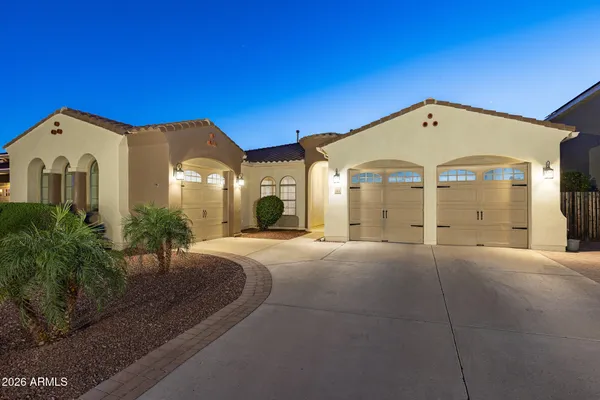 $874,999 | 24212 North 24th Place, Phoenix, AZ 85024