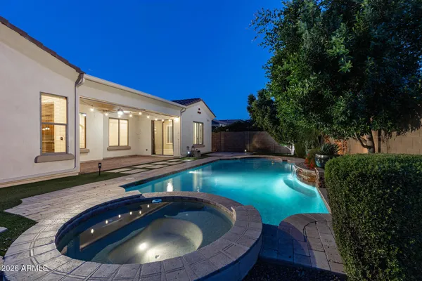$874,999 | 24212 North 24th Place, Phoenix, AZ 85024