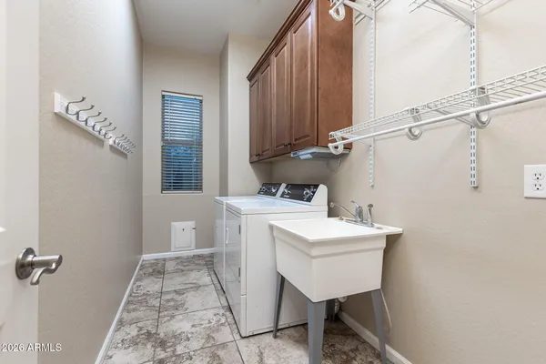 $874,999 | 24212 North 24th Place, Phoenix, AZ 85024