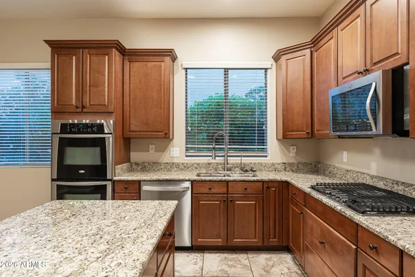 $874,999 | 24212 North 24th Place, Phoenix, AZ 85024