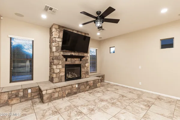 $874,999 | 24212 North 24th Place, Phoenix, AZ 85024