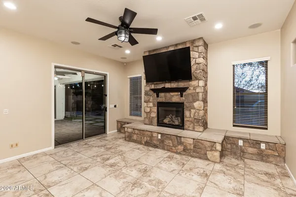 $874,999 | 24212 North 24th Place, Phoenix, AZ 85024