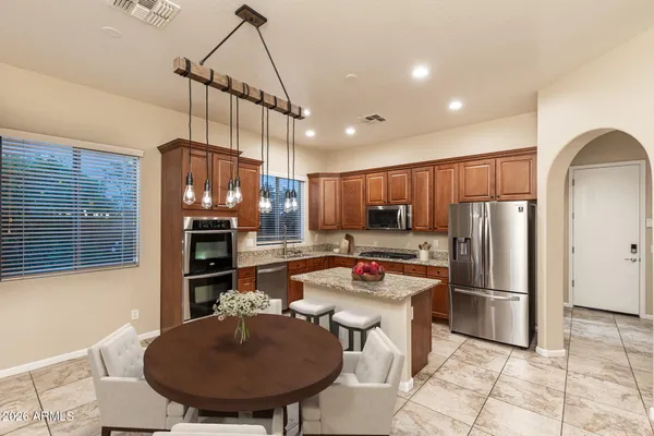 $874,999 | 24212 North 24th Place, Phoenix, AZ 85024