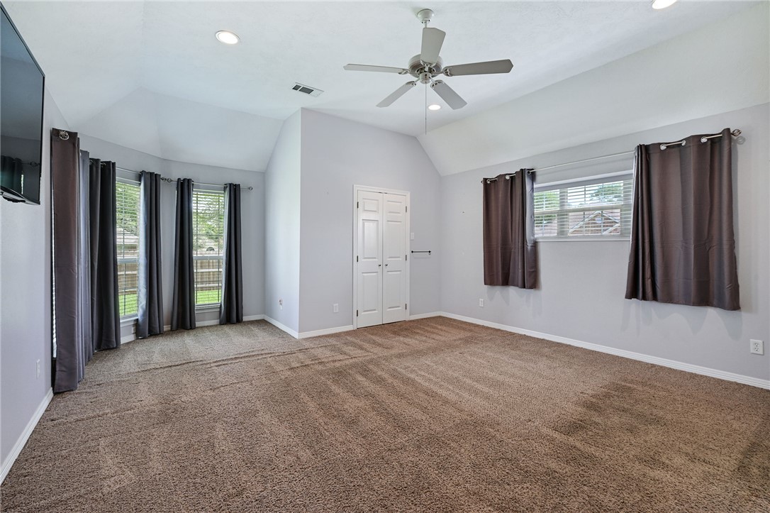 2107 Williams Way Bryan, TX 77808 - Photo 8 of 25
