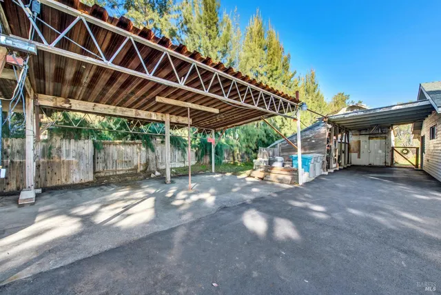 $950,000 | 5303 Midway Road, Vacaville, CA 95688
