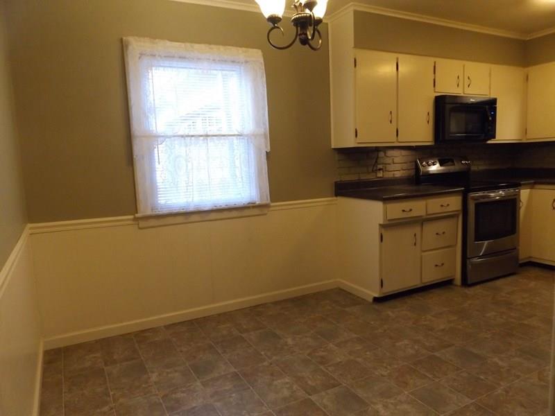 323 Golf Club Road Anderson, IN 46011 - Photo 2 of 24 Gallery Image 2