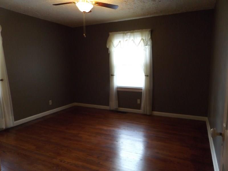323 Golf Club Road Anderson, IN 46011 - Photo 6 of 24 Gallery Image 6