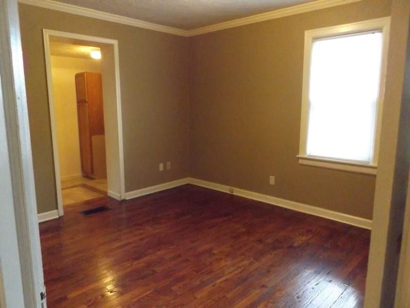 323 Golf Club Road Anderson, IN 46011 - Photo 7 of 24 Gallery Image 7