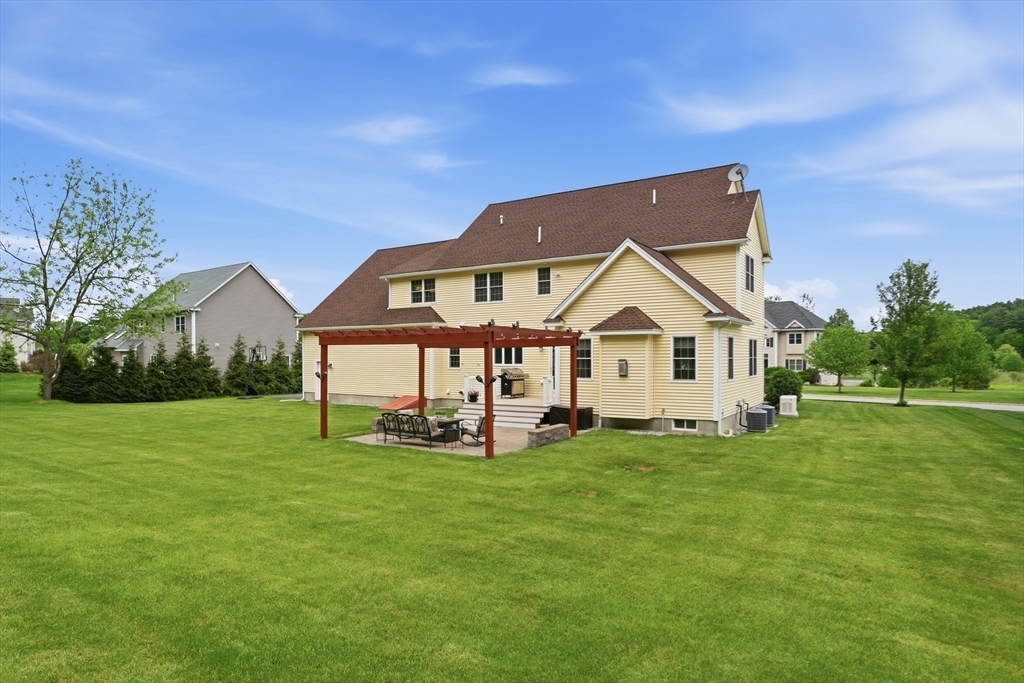9 Boxwood Road Westford, MA 01886 - Photo 36 of 40