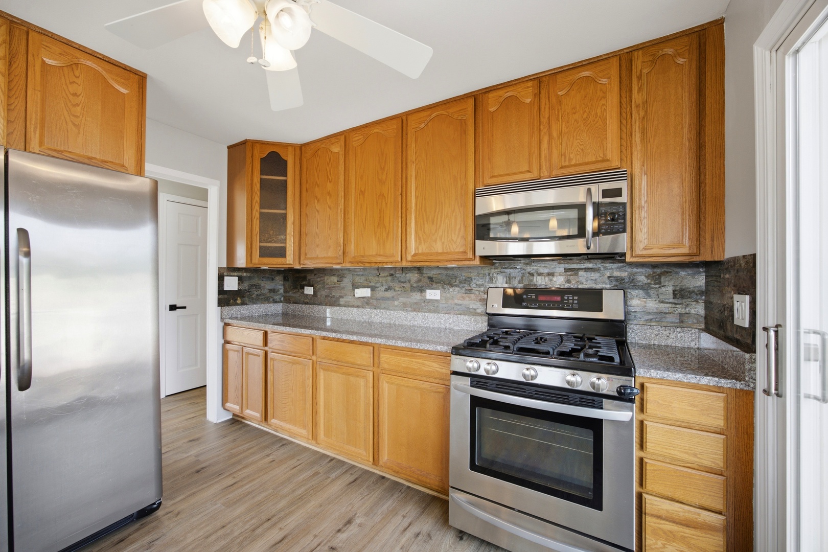 38 Blue Ridge Drive Glendale Heights, IL 60139 - Photo 12 of 30