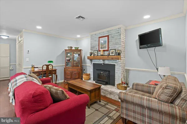 $349,999 | 32 Buckingham Drive, Southampton, NJ 08088
