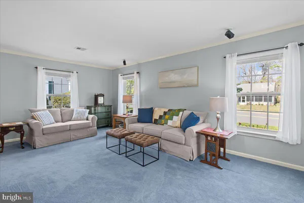 $349,999 | 32 Buckingham Drive, Southampton, NJ 08088