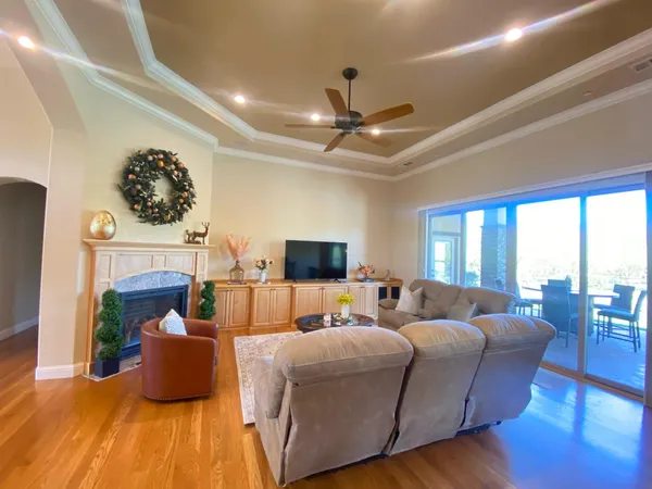 $2,165,000 | 11152 Carrolton Road, Escalon, CA 95320