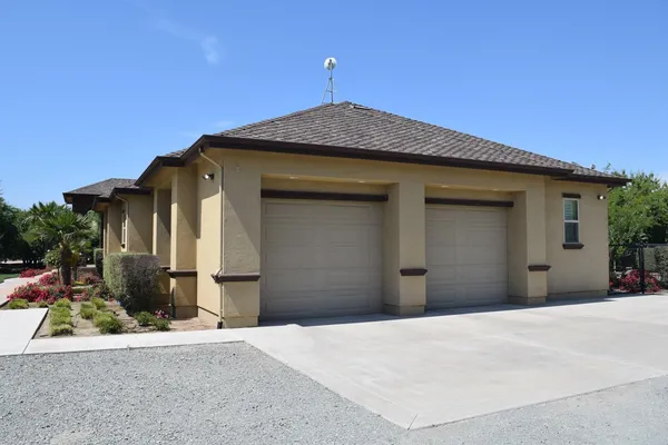 $2,165,000 | 11152 Carrolton Road, Escalon, CA 95320