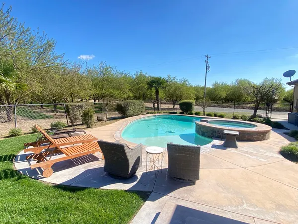 $2,165,000 | 11152 Carrolton Road, Escalon, CA 95320