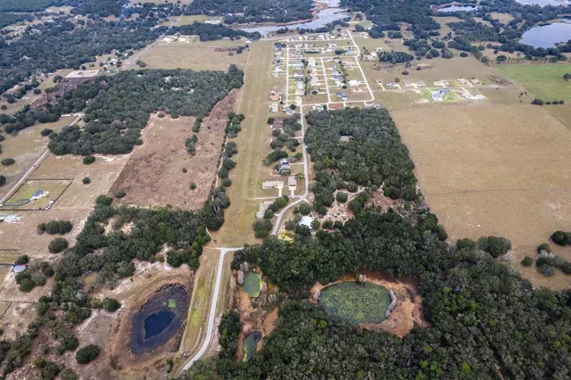 $249,000 | 17520 Southeast 159th Terrace, Weirsdale, FL 32195