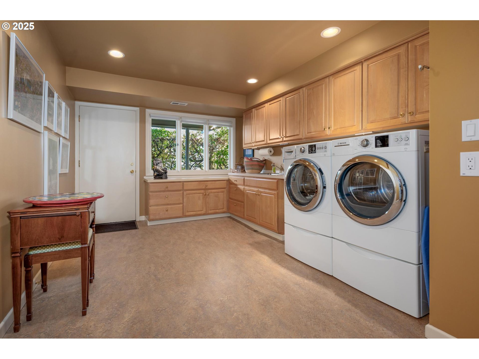 1205 Southwest Myrtle Drive Portland, OR 97201 - Photo 37 of 41