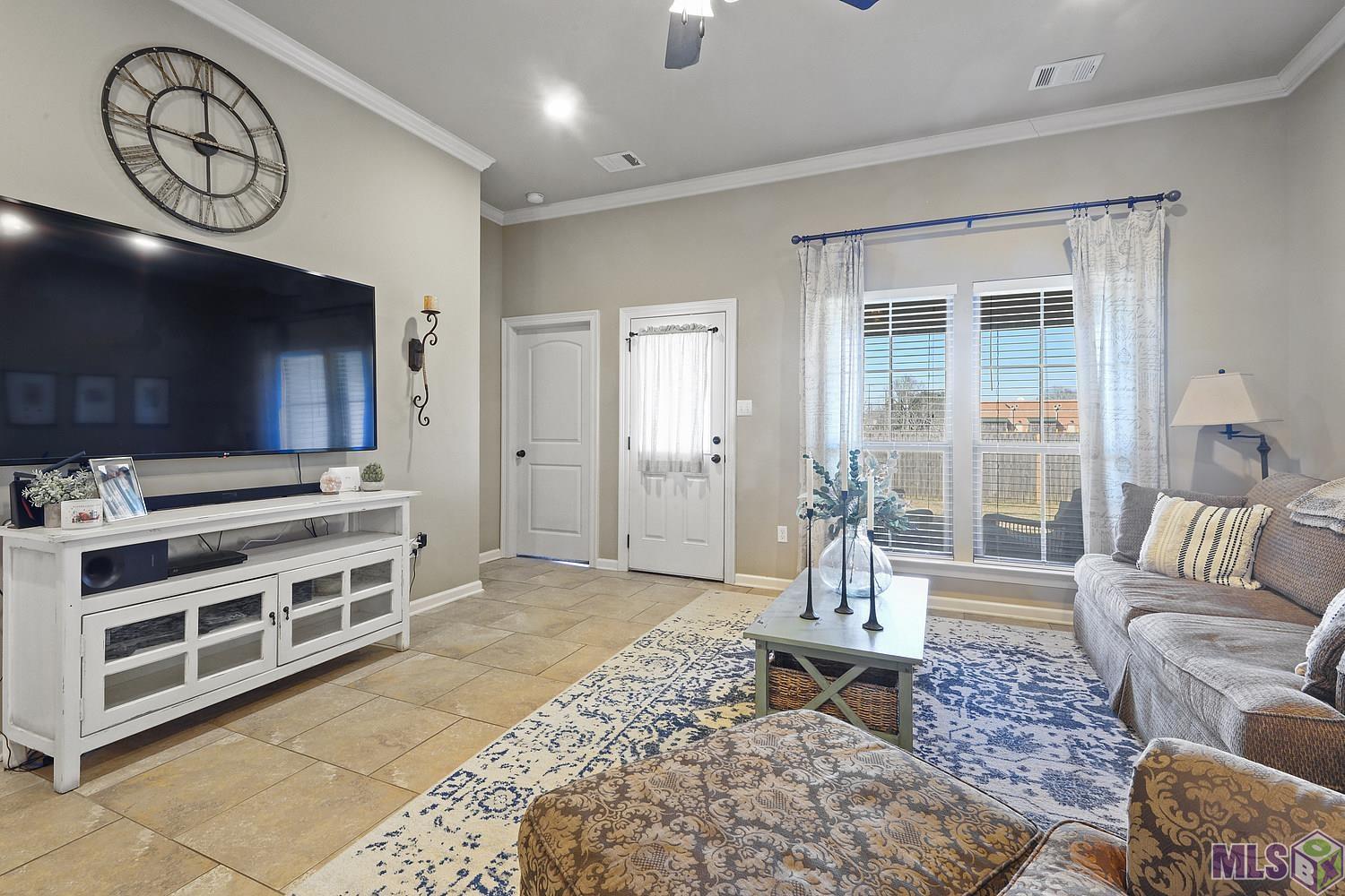 39518 Rue Royale Prairieville, LA 70769 - Photo 3 of 10 Gallery Image 3