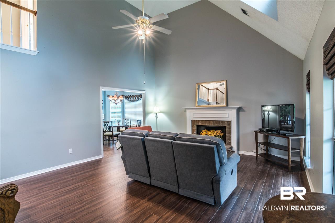 209 Ridgewood Drive Daphne, AL 36526 - Photo 12 of 25 living room