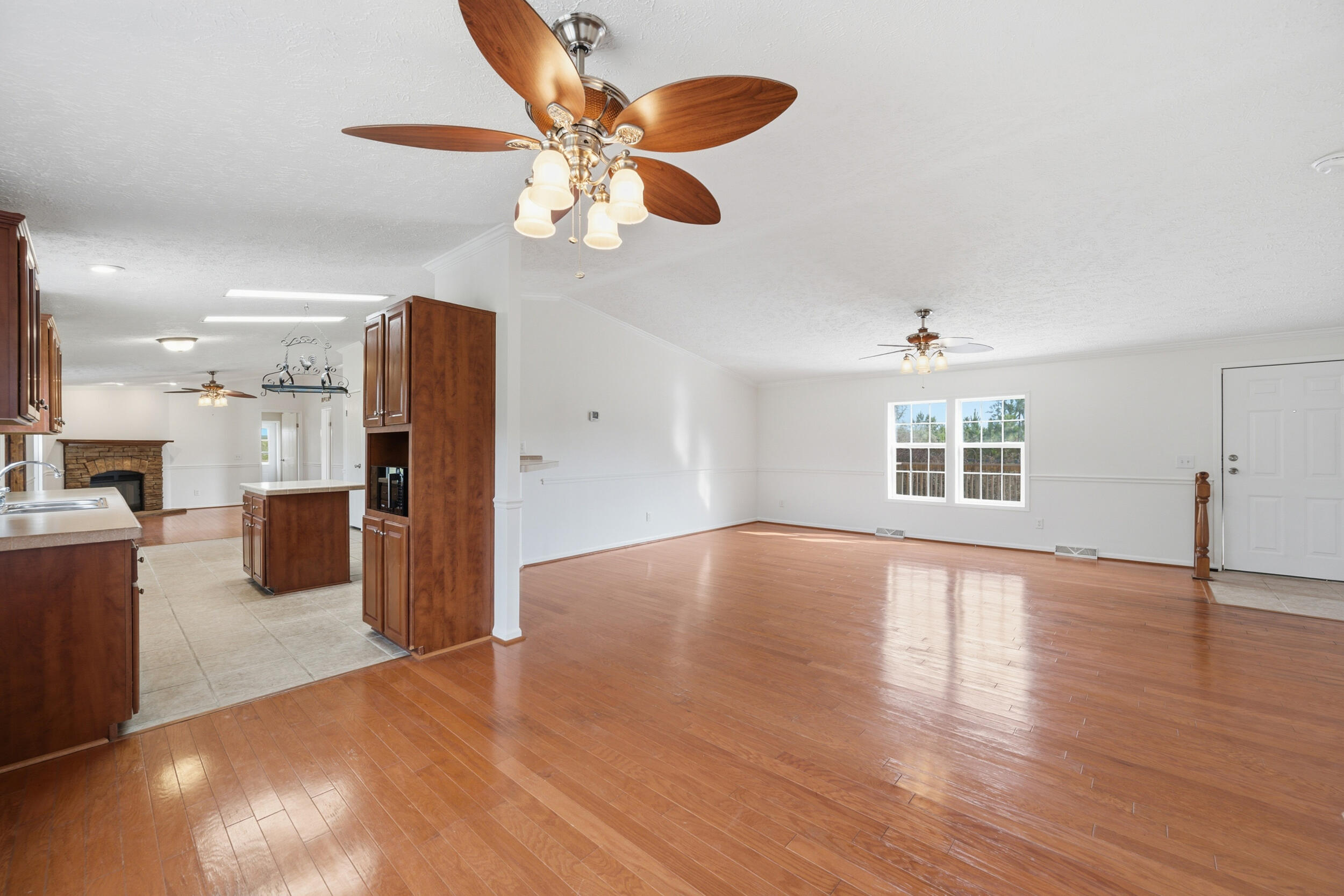 685 Centerwood Road Williston, SC 29853 - Photo 10 of 42