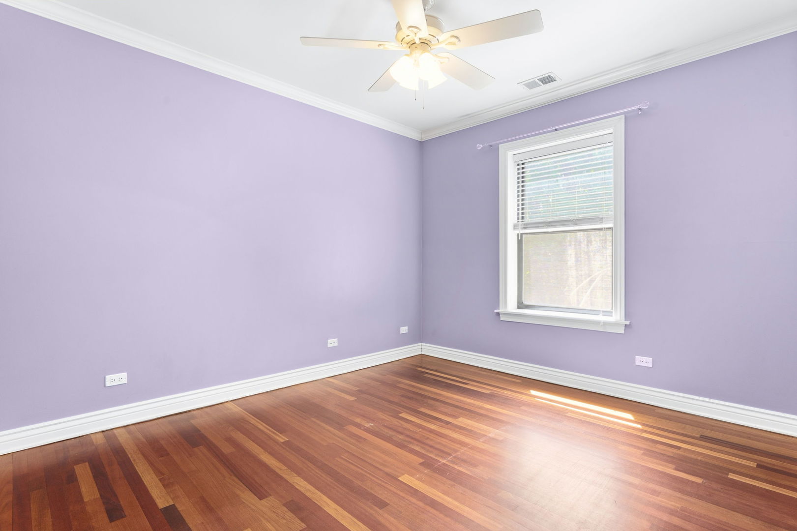 1744 West Henderson Street, Unit 2 Chicago, IL 60657 - Photo 16 of 34