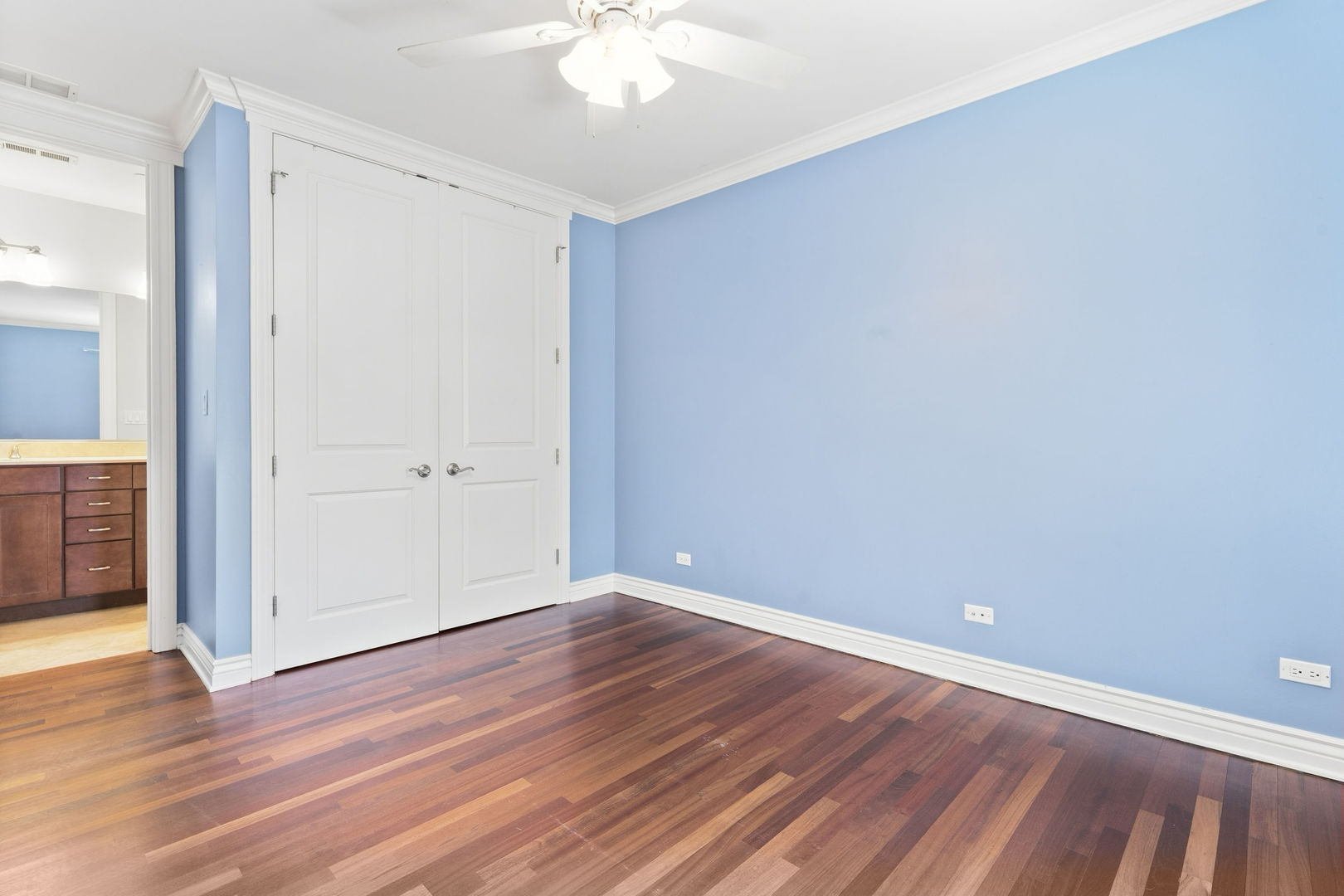 1744 West Henderson Street, Unit 2 Chicago, IL 60657 - Photo 17 of 34