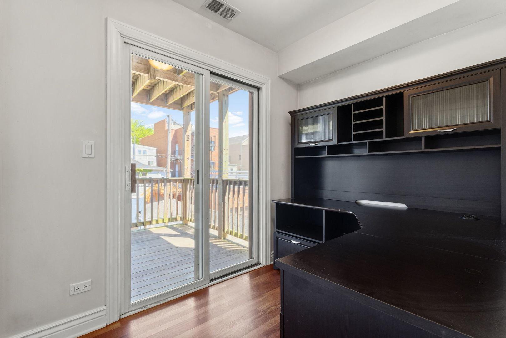 1744 West Henderson Street, Unit 2 Chicago, IL 60657 - Photo 26 of 34