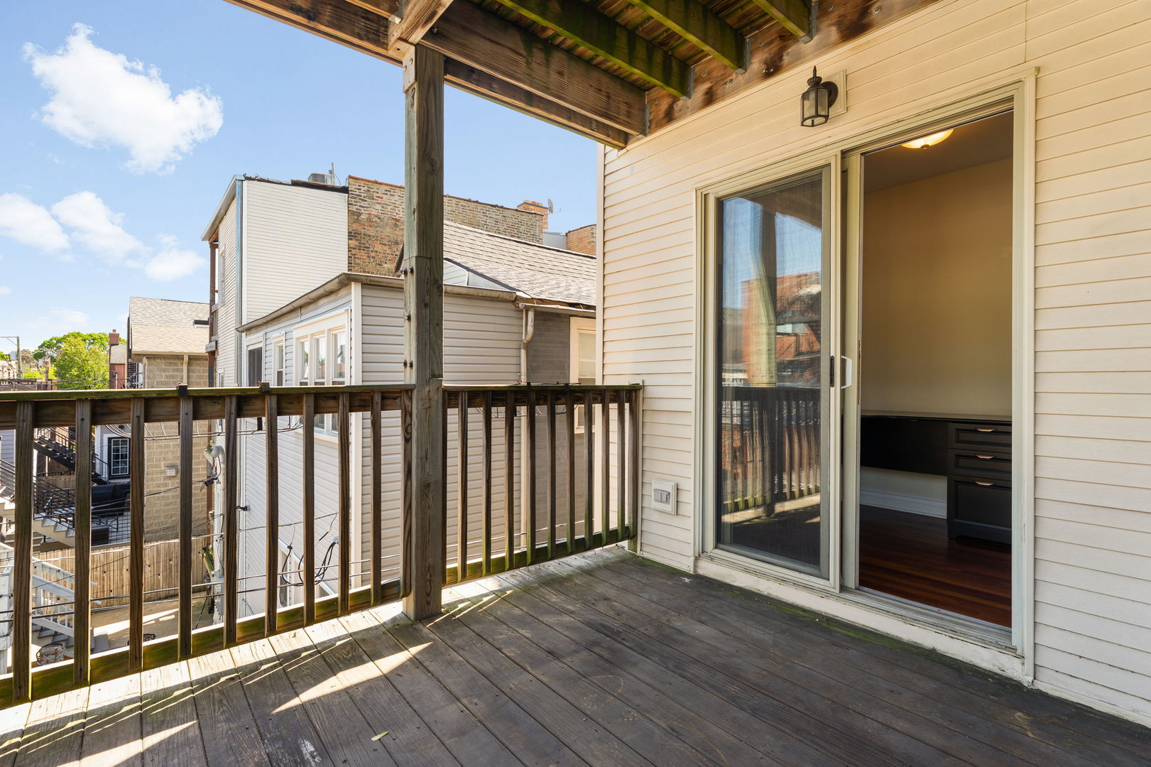 1744 West Henderson Street, Unit 2 Chicago, IL 60657 - Photo 29 of 34