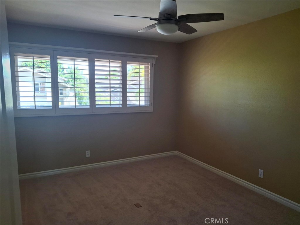 12 Hidalgo Irvine, CA 92620 - Photo 24 of 24 an empty room with a window