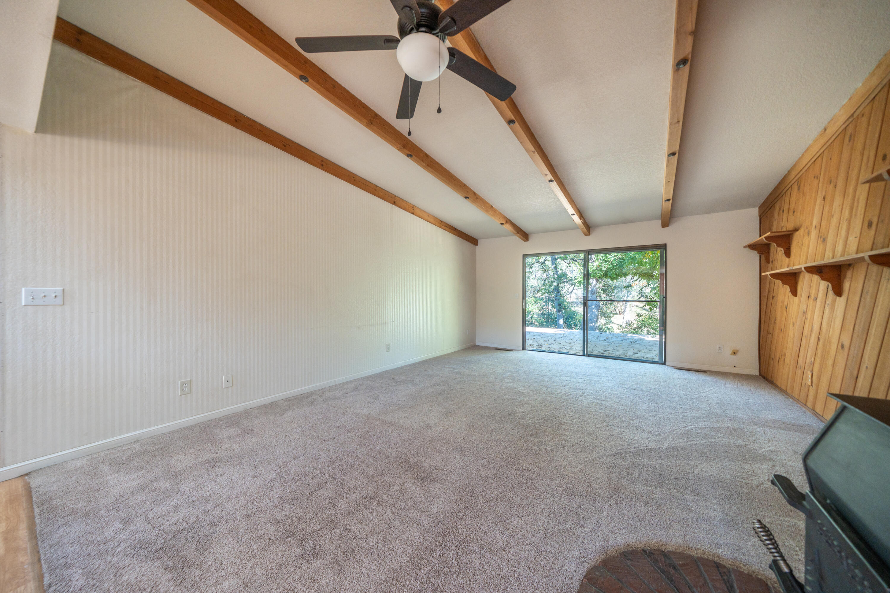 8751 Goldstone Lane Redding, CA 96001 - Photo 16 of 58 8751 Goldstone Ln-23