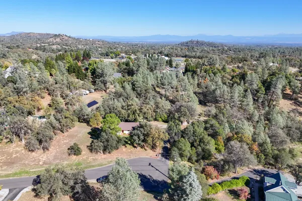 $525,000 | 8751 Goldstone Lane, Redding, CA 96001