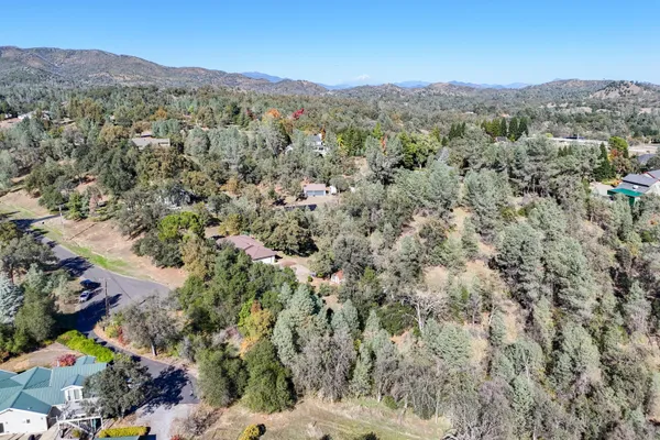 $525,000 | 8751 Goldstone Lane, Redding, CA 96001