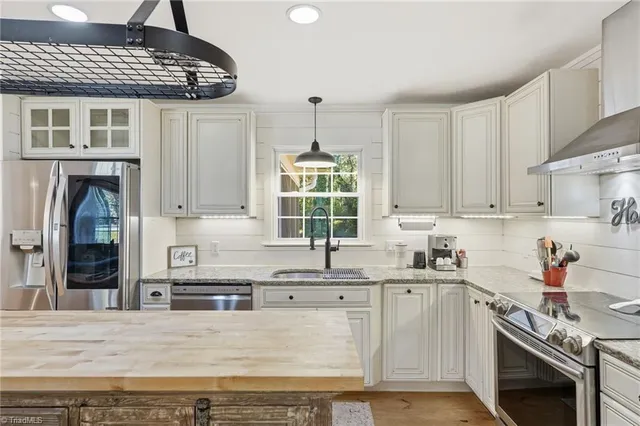 $345,500 | 4274 Sunnydell Drive, Winston-Salem, NC 27106