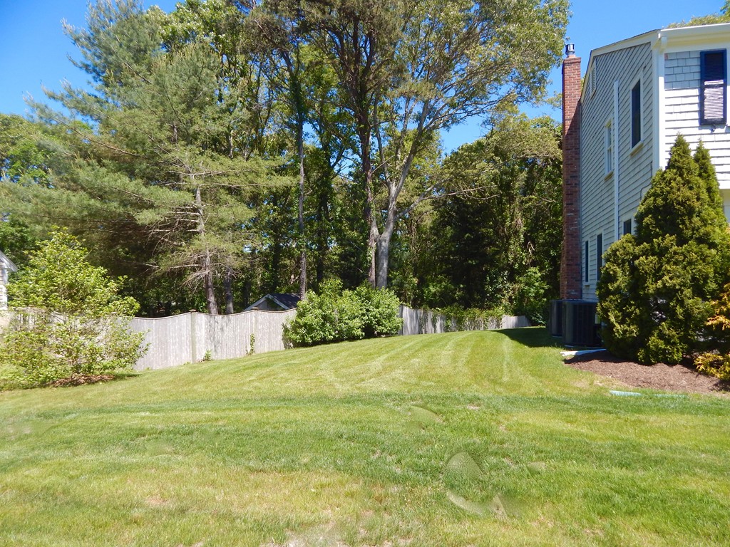 28 Stonehorse Road Barnstable, MA 02655 - Photo 3 of 23